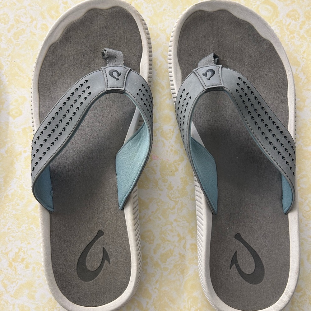 OluKai Ulele and Hurley Flops